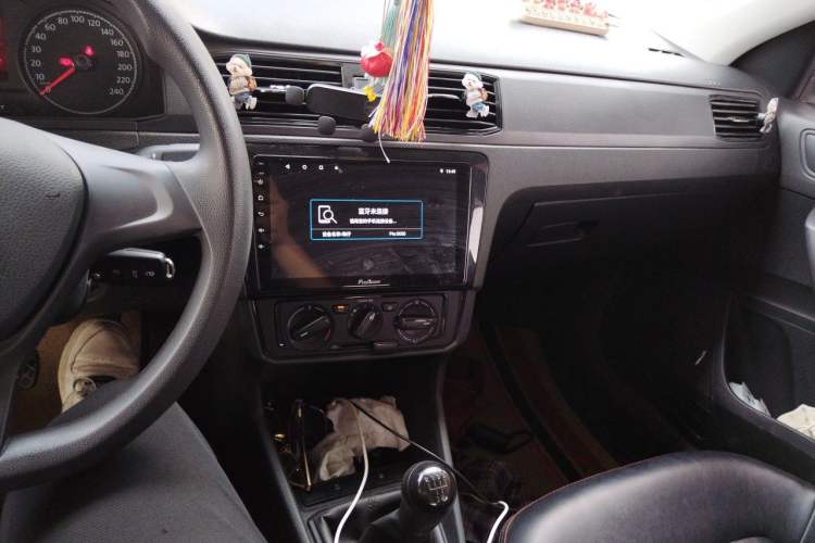 Used Volkswagen Santana 2021 1.5L Manual Fashion Edition Audio And AC Panel