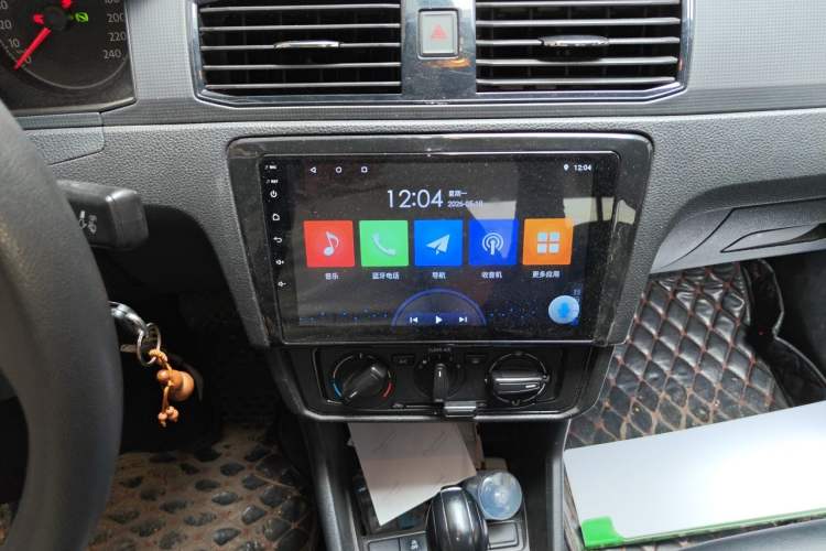 Used Volkswagen Santana 2021 1.5L Automatic Fashion Edition Audio And AC Panel