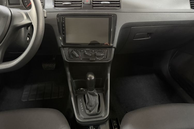 Used Volkswagen Santana 2021 1.5L Automatic Fashion Edition Audio And AC Panel