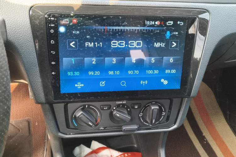 Used Volkswagen Santana 2021 1.5L Manual Fashion Edition Audio And AC Panel