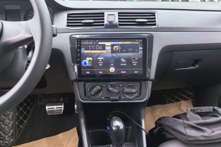 Used Volkswagen Santana 2021 1.5L Automatic Fashion Edition Audio And AC Panel