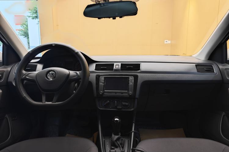 Used Volkswagen Santana 2021 1.5L Automatic Fashion Edition Audio And AC Panel