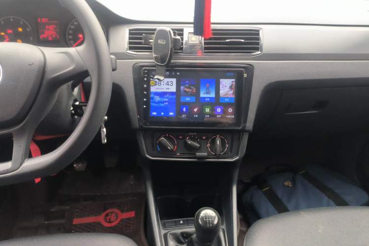 Used Volkswagen Santana 2021 1.5L Manual Fashion Edition Audio And AC Panel