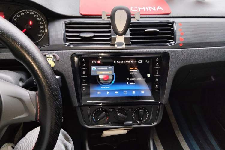 Used Volkswagen Santana 2021 1.5L Manual Fashion Edition Audio And AC Panel