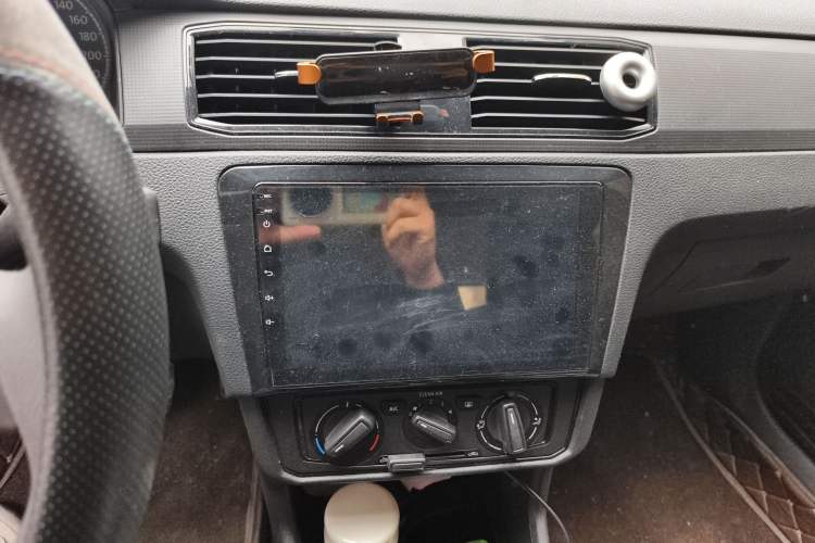 Used Volkswagen Santana 2021 1.5L Automatic Fashion Edition Audio And AC Panel