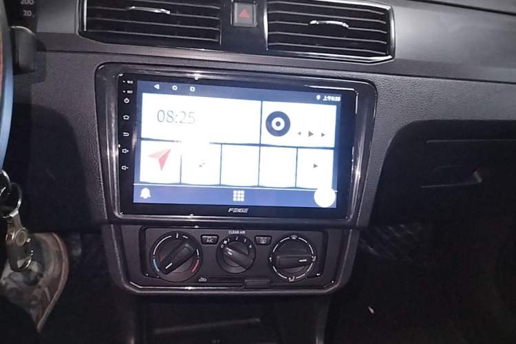 Used Volkswagen Santana 2021 1.5L Automatic Fashion Edition Audio And AC Panel