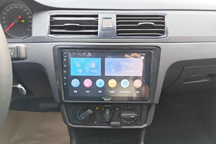 Used Volkswagen Santana 2021 1.5L Automatic Fashion Edition Audio And AC Panel