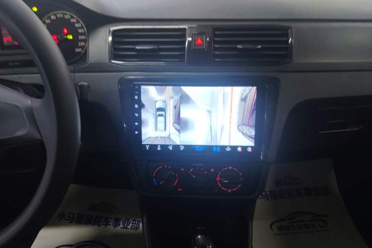 Used Volkswagen Santana 2021 1.5L Automatic Fashion Edition Audio And AC Panel
