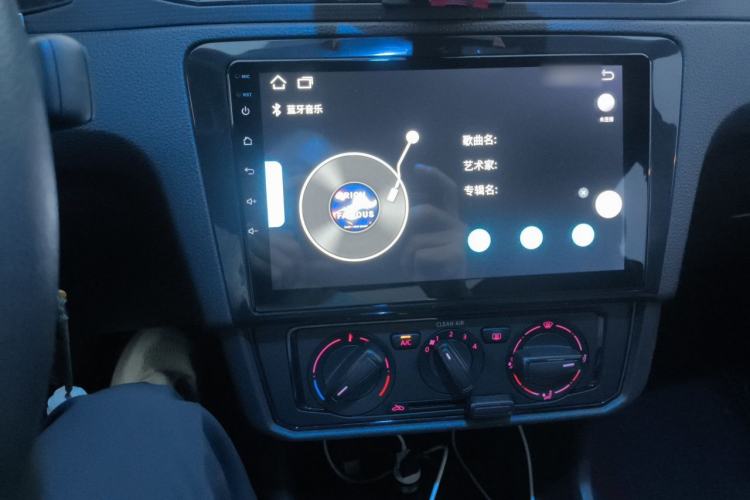 Used Volkswagen Santana 2021 1.5L Manual Fashion Edition Audio And AC Panel