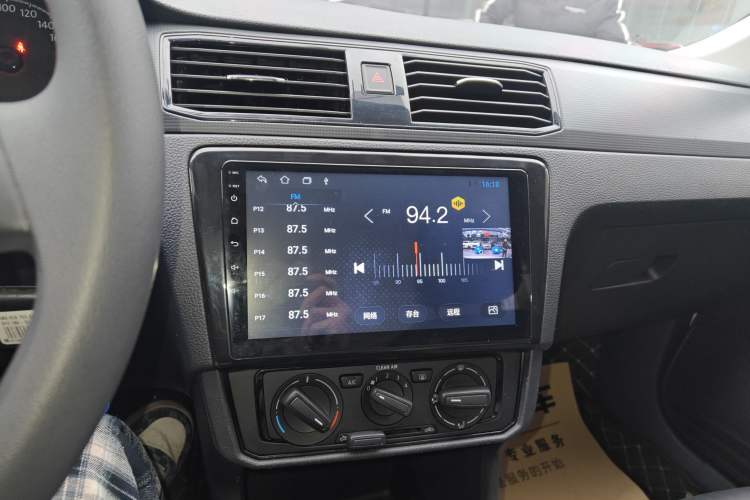 Used Volkswagen Santana 2021 1.5L Manual Fashion Edition Audio And AC Panel