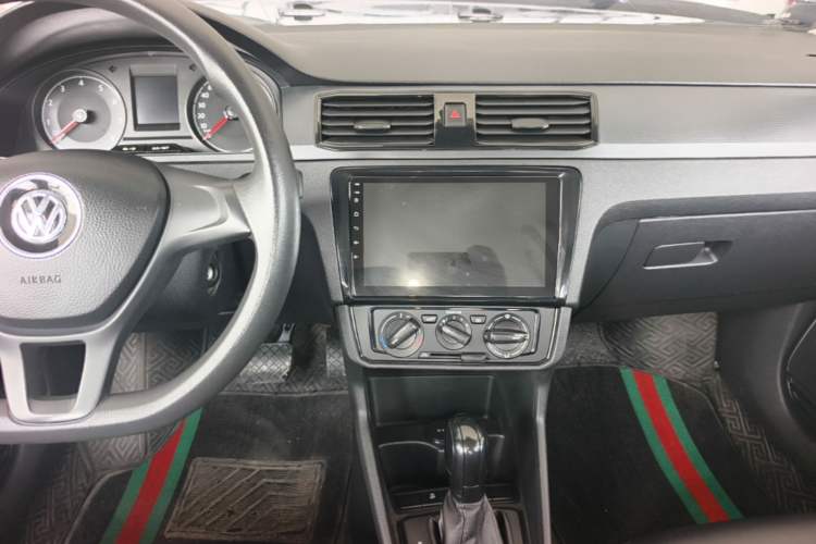 Used Volkswagen Santana 2021 1.5L Automatic Fashion Edition Audio And AC Panel