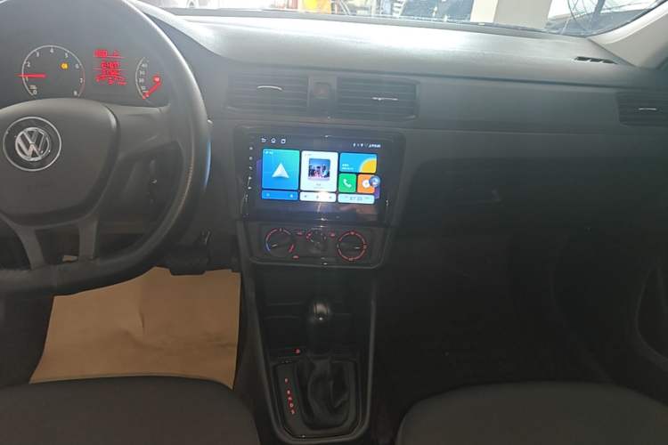 Used Volkswagen Santana 2021 1.5L Automatic Fashion Edition Audio And AC Panel
