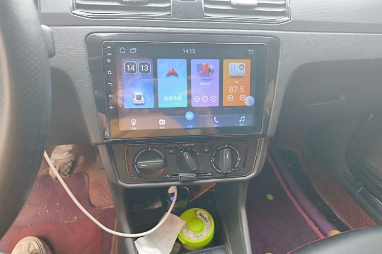 Used Volkswagen Santana 2021 1.5L Manual Fashion Edition Audio And AC Panel