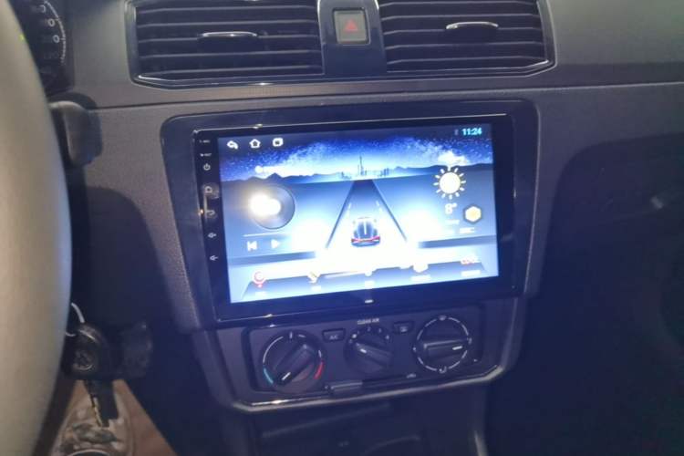 Used Volkswagen Santana 2021 1.5L Automatic Fashion Edition Audio And AC Panel