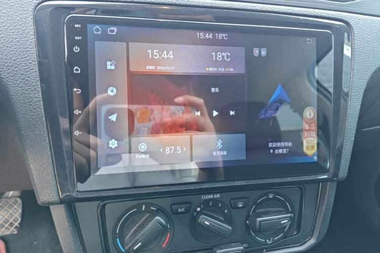 Used Volkswagen Santana 2021 1.5L Automatic Fashion Edition Audio And AC Panel