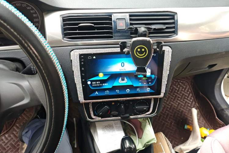 Used Volkswagen Santana 2021 1.5L Automatic Fashion Edition Audio And AC Panel