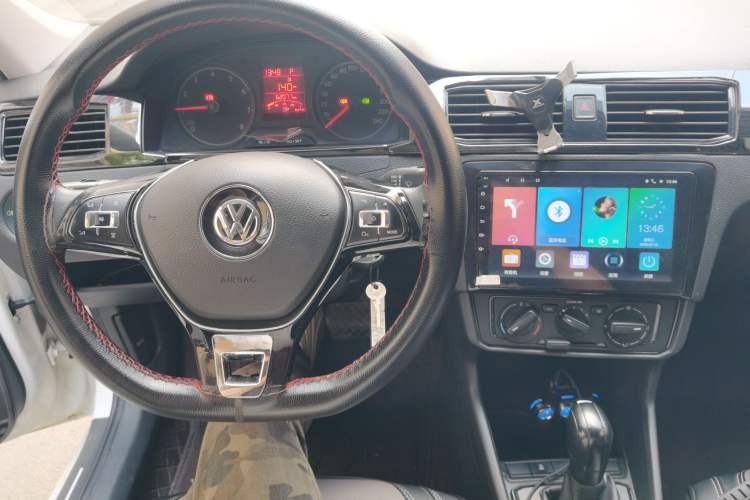 Used Volkswagen Santana 2021 1.5L Automatic Fashion Edition Audio And AC Panel