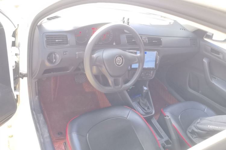 Used Volkswagen Santana 2021 1.5L Automatic Fashion Edition Center Console