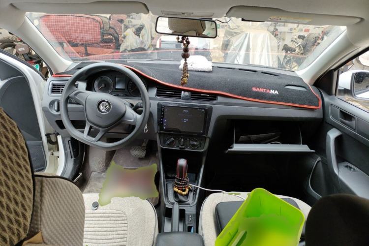 Used Volkswagen Santana 2021 1.5L Automatic Fashion Edition Center Console
