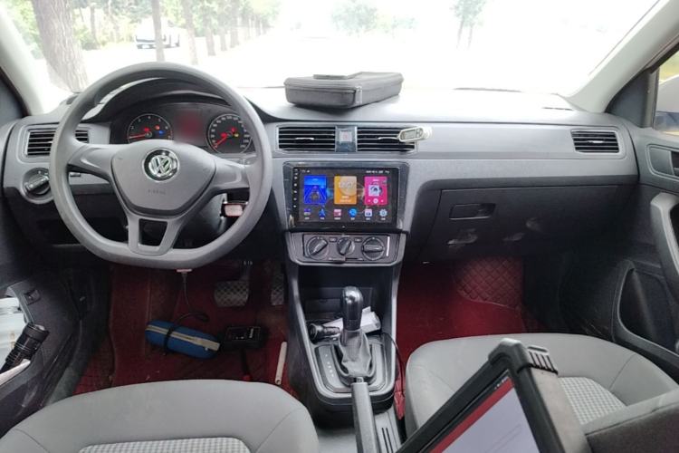 Used Volkswagen Santana 2021 1.5L Automatic Fashion Edition Center Console