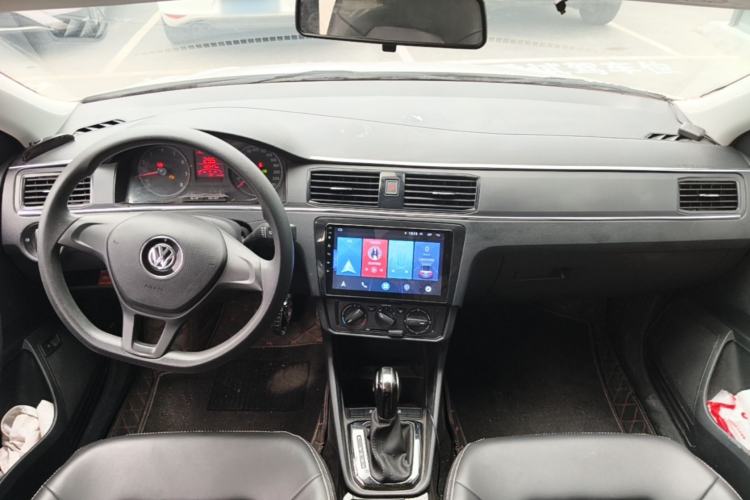 Used Volkswagen Santana 2021 1.5L Automatic Fashion Edition Center Console