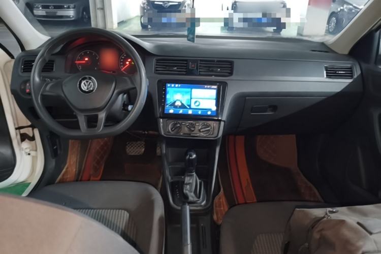 Used Volkswagen Santana 2021 1.5L Automatic Fashion Edition Center Console