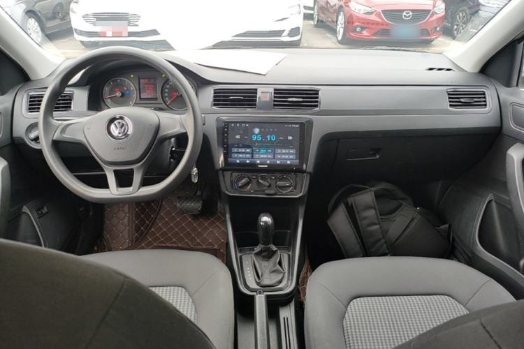Used Volkswagen Santana 2021 1.5L Automatic Fashion Edition Center Console