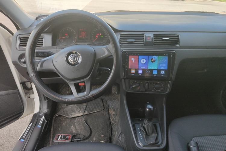 Used Volkswagen Santana 2021 1.5L Automatic Fashion Edition Center Console