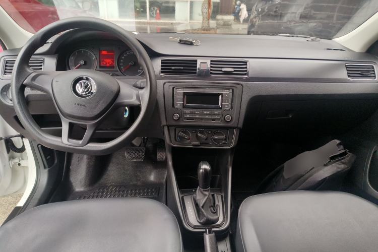 Used Volkswagen Santana 2021 1.5L Automatic Fashion Edition Center Console