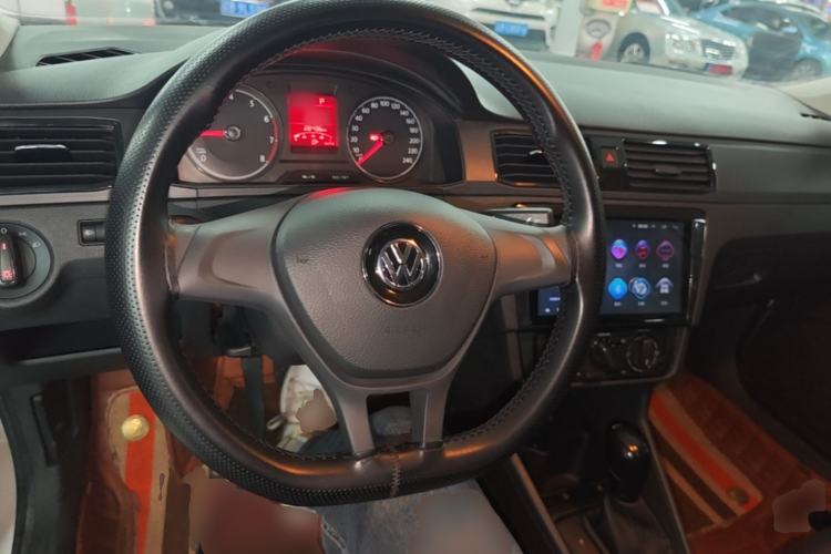 Used Volkswagen Santana 2021 1.5L Automatic Fashion Edition Center Console