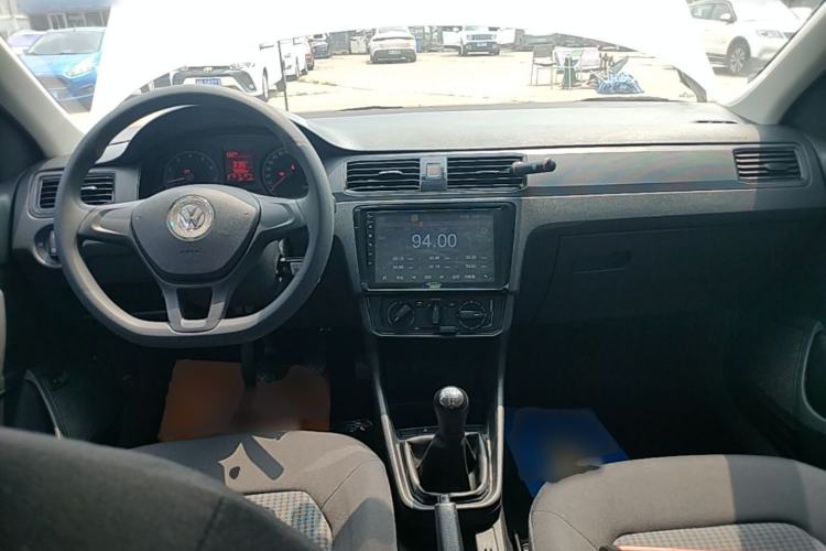 Used Volkswagen Santana 2021 1.5L Manual Fashion Edition Center Console
