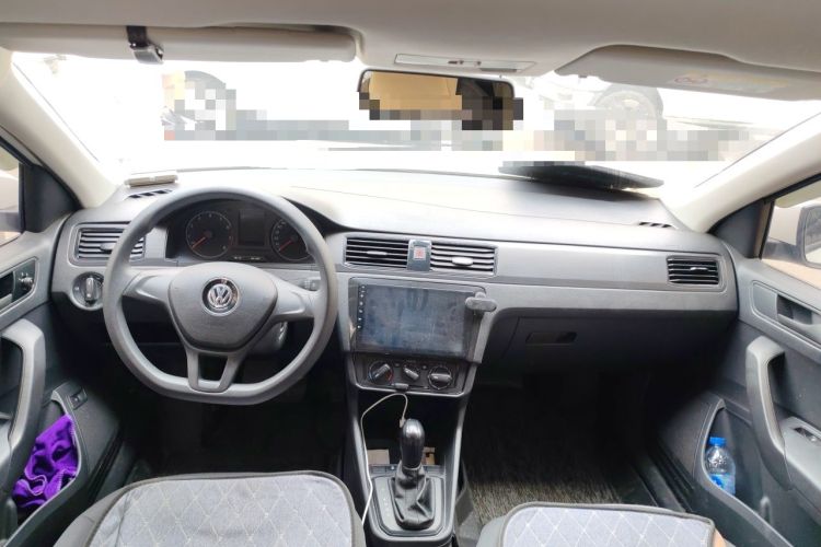 Used Volkswagen Santana 2021 1.5L Automatic Fashion Edition Center Console