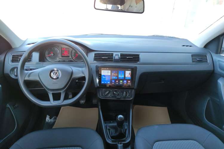 Used Volkswagen Santana 2021 1.5L Manual Fashion Edition Center Console