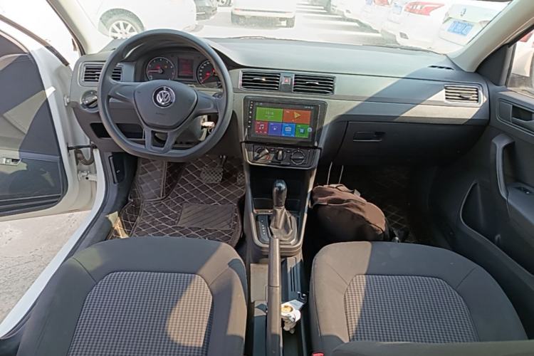 Used Volkswagen Santana 2021 1.5L Automatic Fashion Edition Center Console