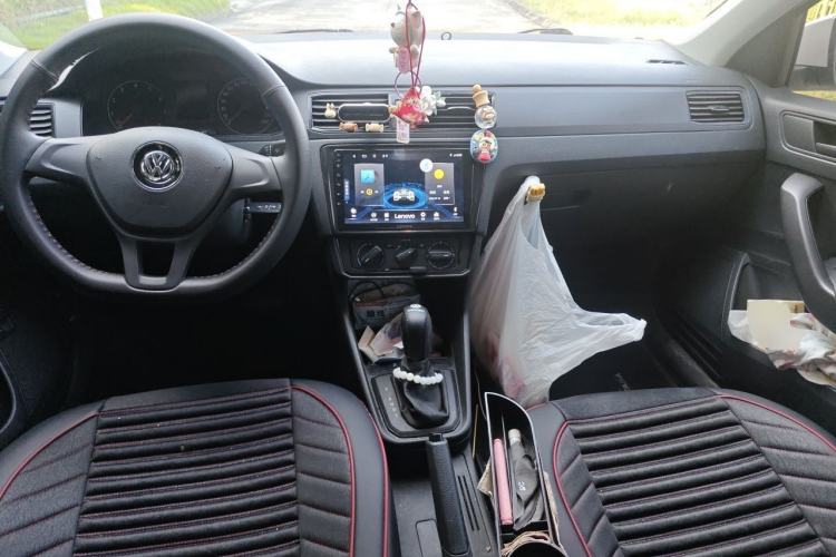 Used Volkswagen Santana 2021 1.5L Automatic Fashion Edition Center Console