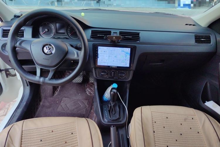Used Volkswagen Santana 2021 1.5L Automatic Fashion Edition Center Console