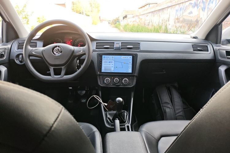 Used Volkswagen Santana 2021 1.5L Manual Fashion Edition Center Console