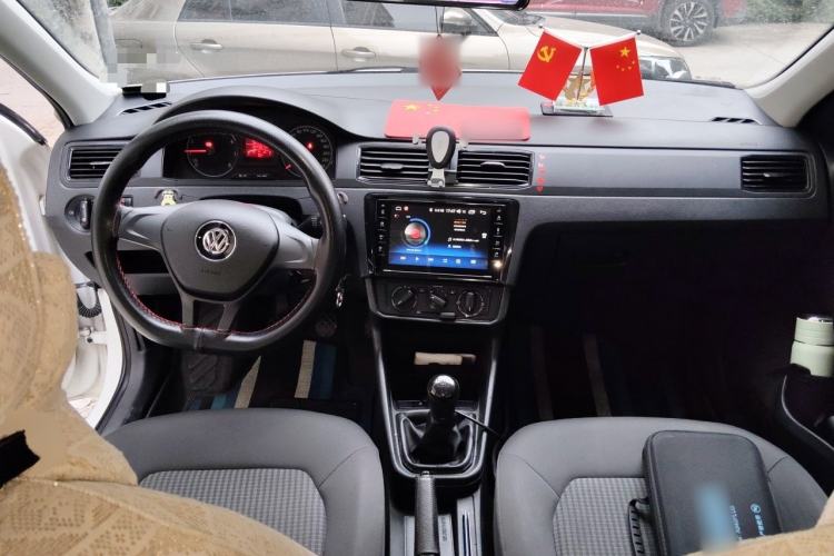 Used Volkswagen Santana 2021 1.5L Manual Fashion Edition Center Console
