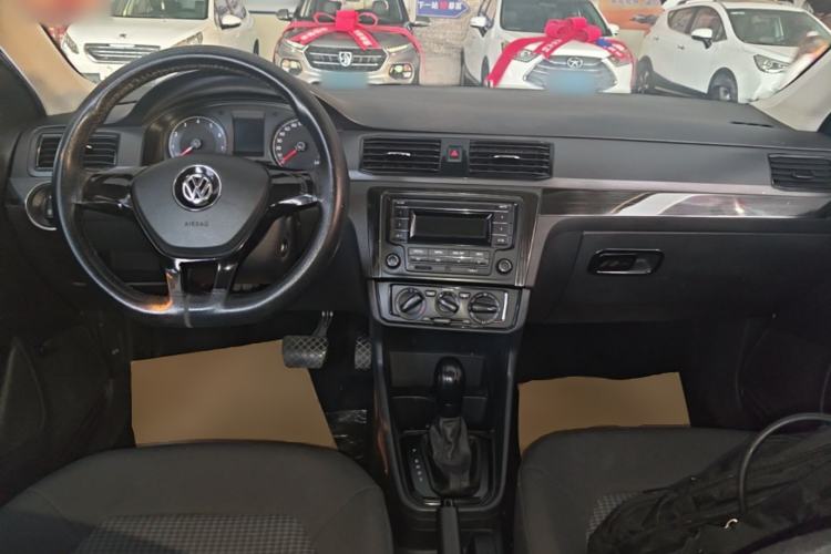 Used Volkswagen Santana 2021 1.5L Automatic Fashion Edition Center Console