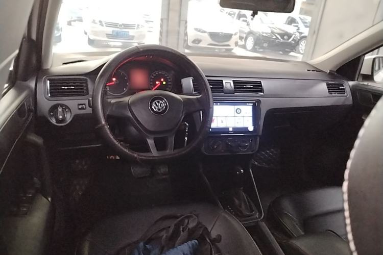 Used Volkswagen Santana 2021 1.5L Automatic Fashion Edition Center Console