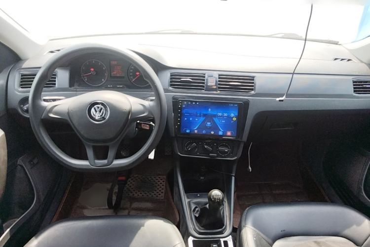 Used Volkswagen Santana 2021 1.5L Manual Fashion Edition Center Console