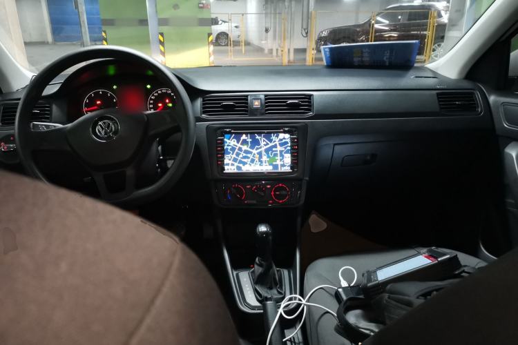 Used Volkswagen Santana 2021 1.5L Automatic Fashion Edition Center Console
