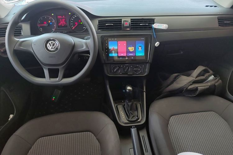 Used Volkswagen Santana 2021 1.5L Automatic Fashion Edition Center Console