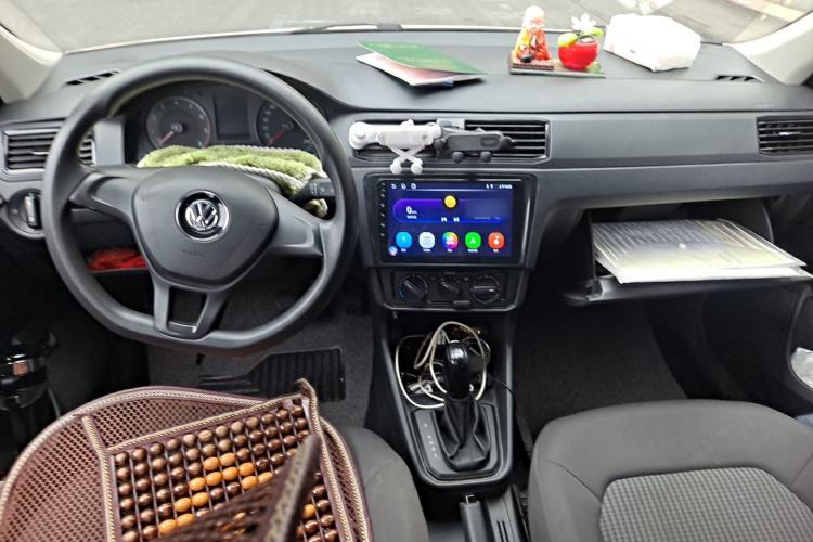 Used Volkswagen Santana 2021 1.5L Automatic Fashion Edition Center Console