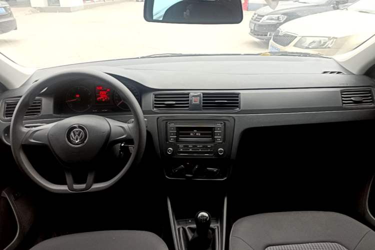 Used Volkswagen Santana 2021 1.5L Manual Fashion Edition Center Console
