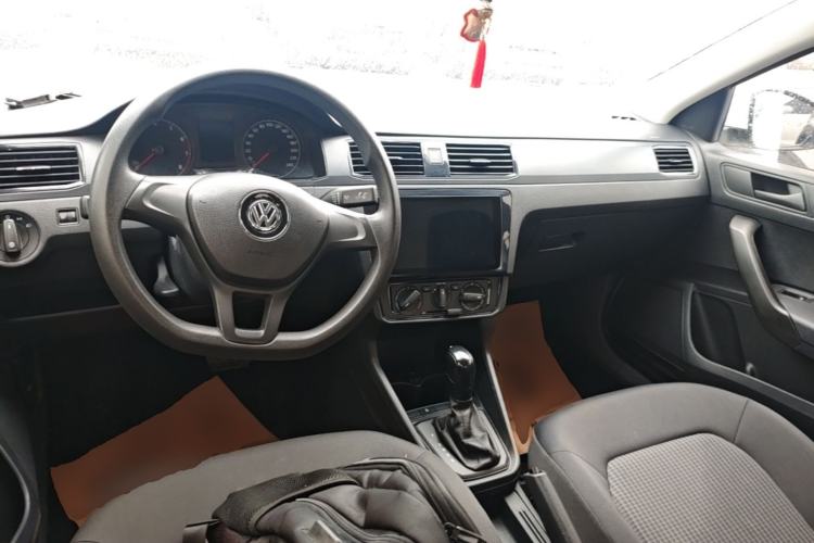 Used Volkswagen Santana 2021 1.5L Automatic Fashion Edition Center Console