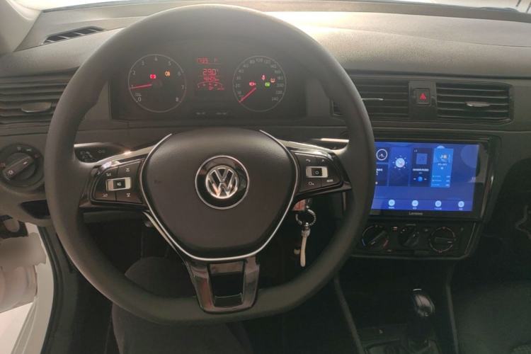 Used Volkswagen Santana 2021 1.5L Automatic Fashion Edition Center Console