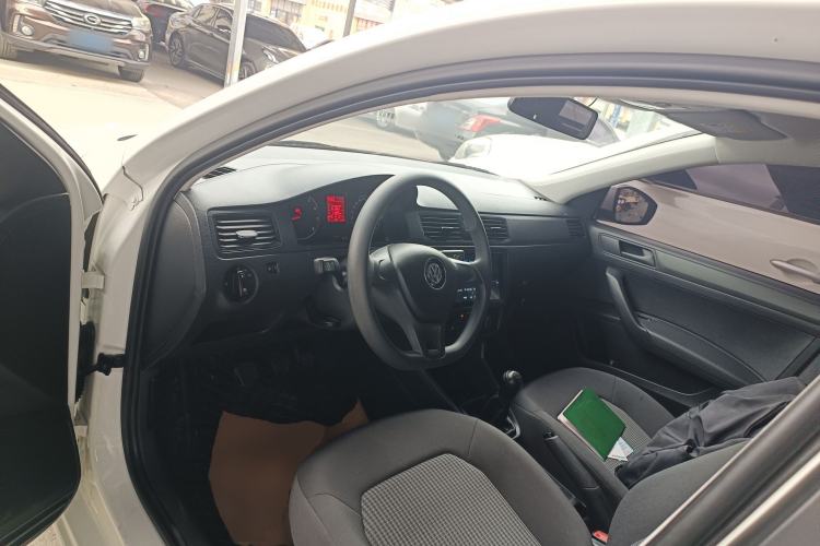 Used Volkswagen Santana 2021 1.5L Manual Fashion Edition Center Console