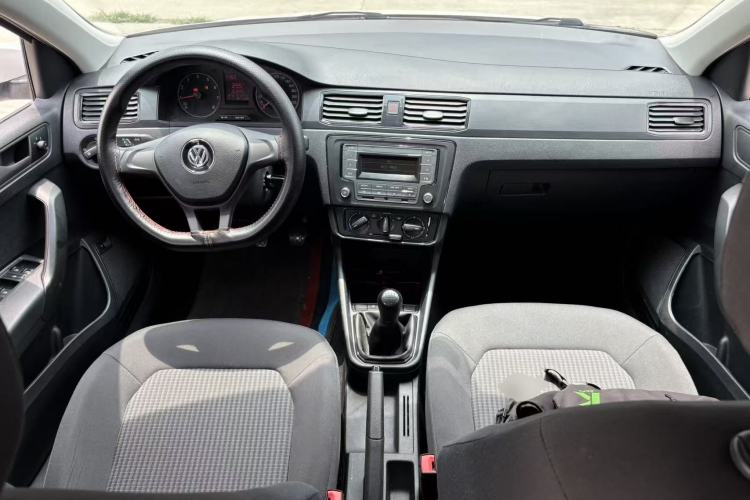 Used Volkswagen Santana 2021 1.5L Manual Fashion Edition Center Console