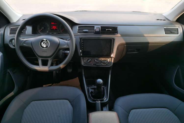 Used Volkswagen Santana 2021 1.5L Manual Fashion Edition Center Console